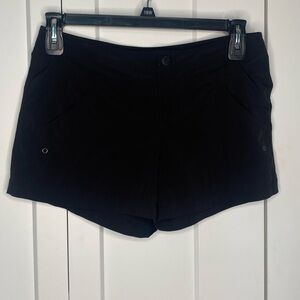 Athleta Mesh Pocket Black Casual Athleisure Shorts Size 6